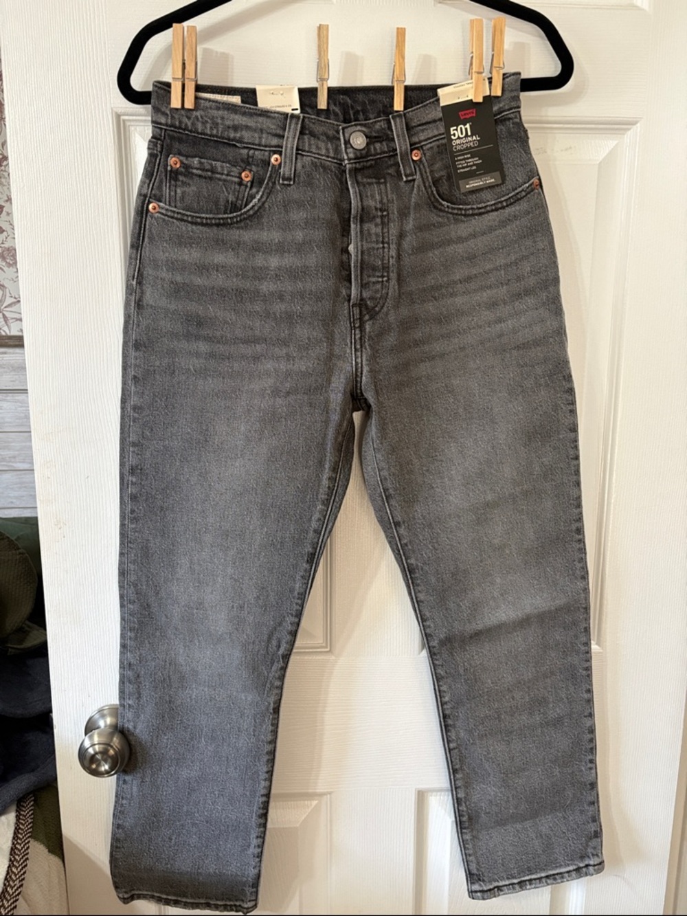 Levi's 501 Straight Leg Women’s Jeans in Washed Gray